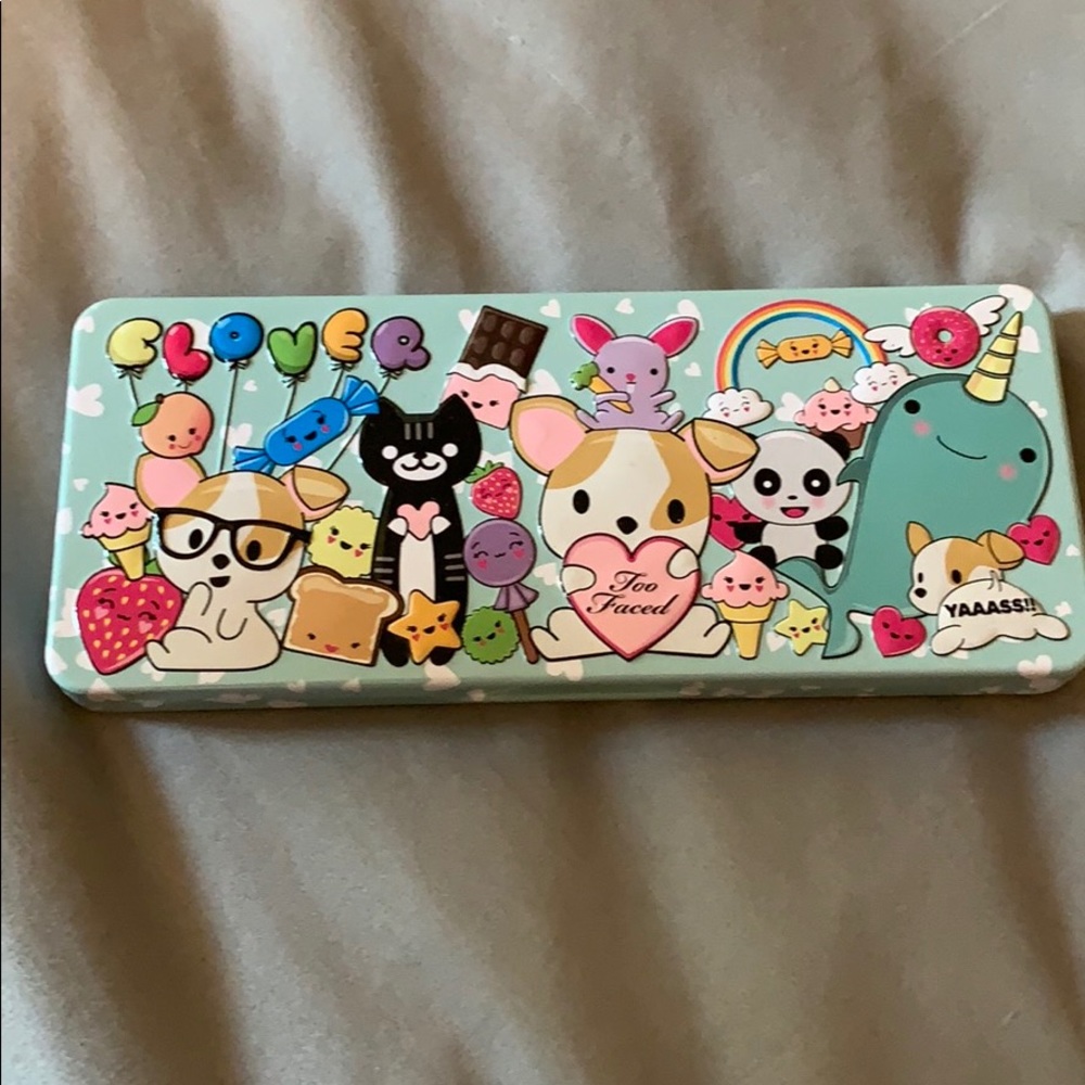 Too Faced Clover Palette